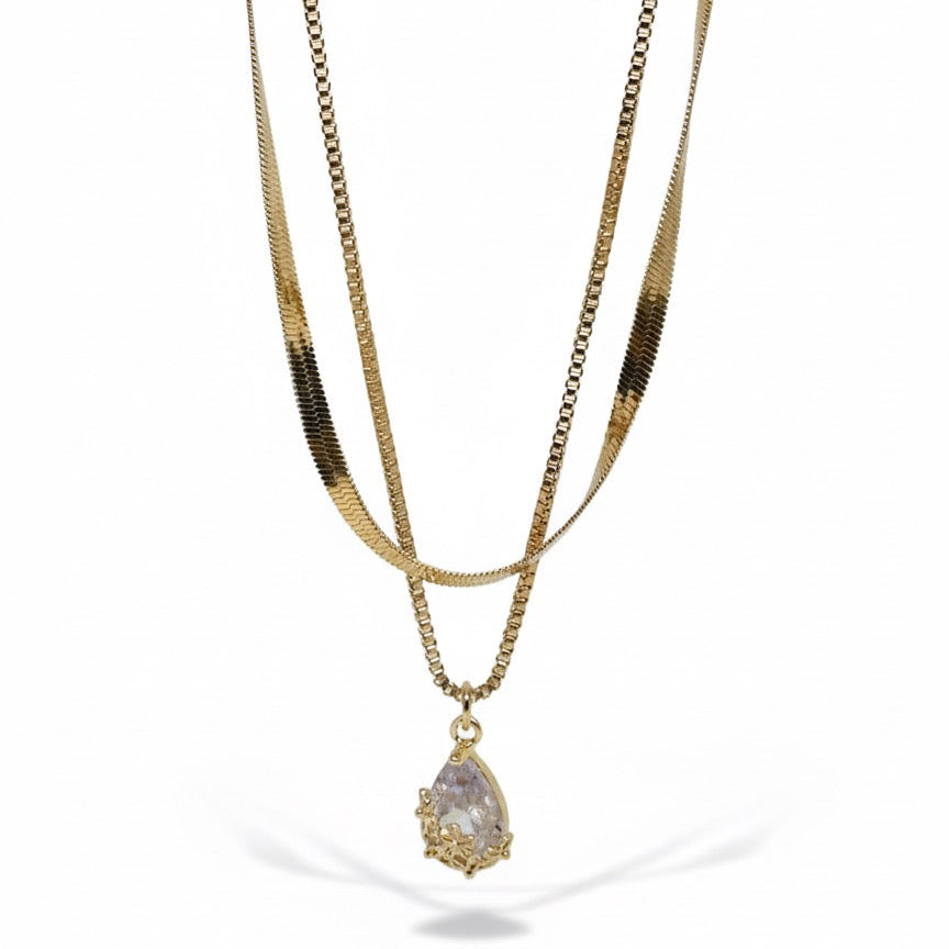 Collier double rangée pendentif goutte d’eau
